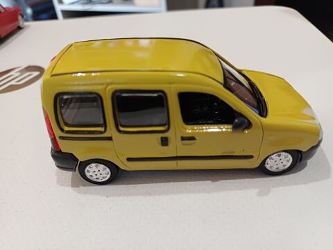 Renault kangoo 1/43eme 5 Castel-Sarrazin (40)