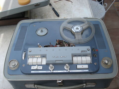 Magn�tophone � bandes et � lampes GRUNDIG TK47 150 Fontenay-le-Fleury (78)
