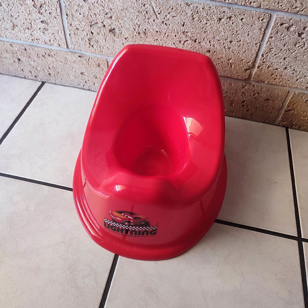Pot pour b&eacute;b&eacute; rouge Cars McQueen Mobilier enfants