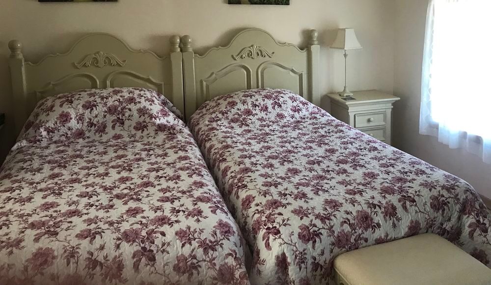 Lits jumeaux complets Meubles