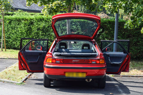 Mazda 323 1.6 GLXi 1994 occasion Brive-la-Gaillarde 19100