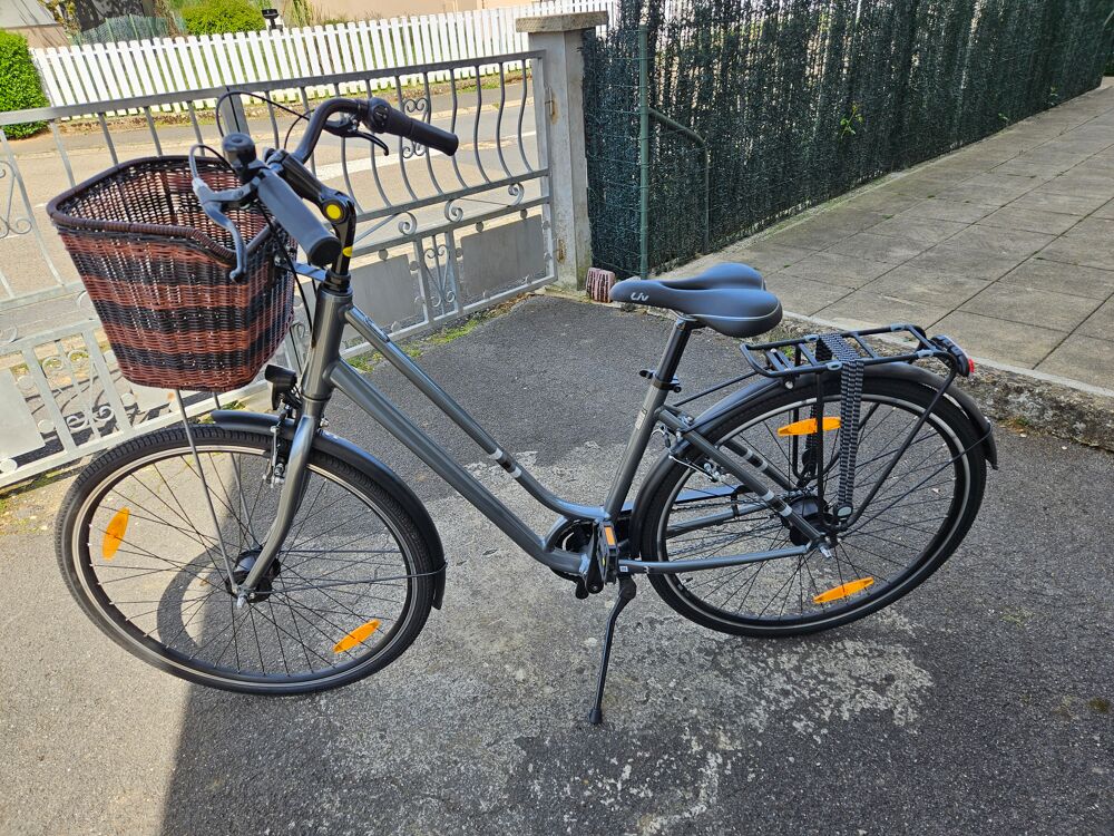 VELO DE FEMME TOURISME Vélos