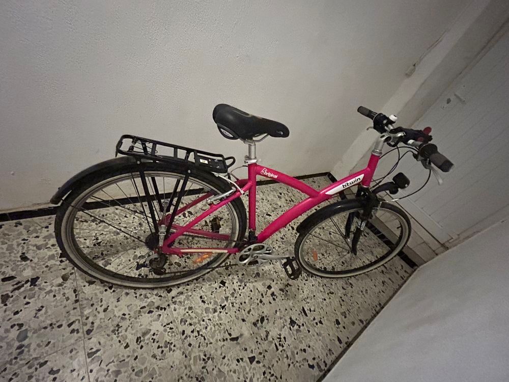 V&eacute;lo de ville femme 26 pouces Vélos