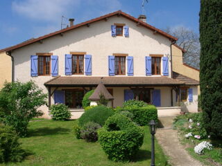 Maison 13 pièces 194 m² · à Sennecey-le-Grand · 194 m² · 299 000 €