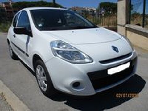 Clio III dCi 70 115g eco2 Authentique 2010 occasion 06600 Antibes
