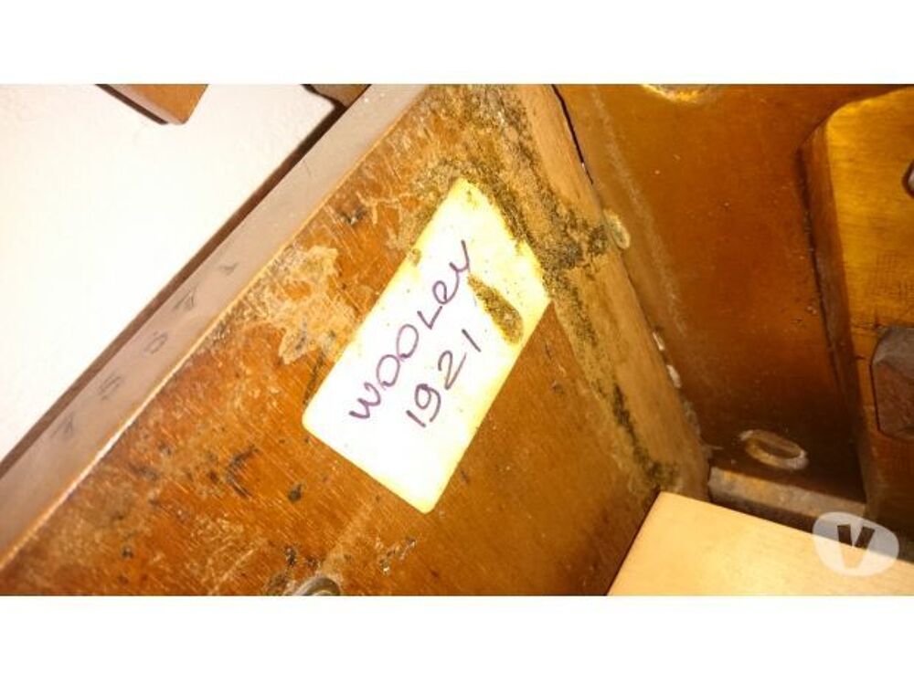 Piano bois de 1921. Prix Sacrifi&eacute;s Instruments de musique