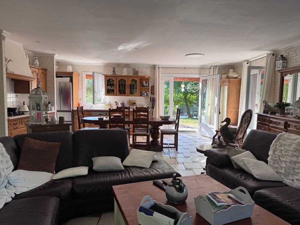 Vente Atelier local d activite 210 m2 Murs-et-gélignieux