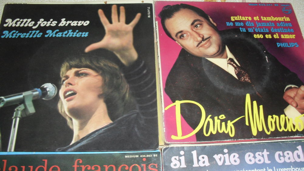 vinyles 33 et 45 tours avec pochettes Audio et hifi