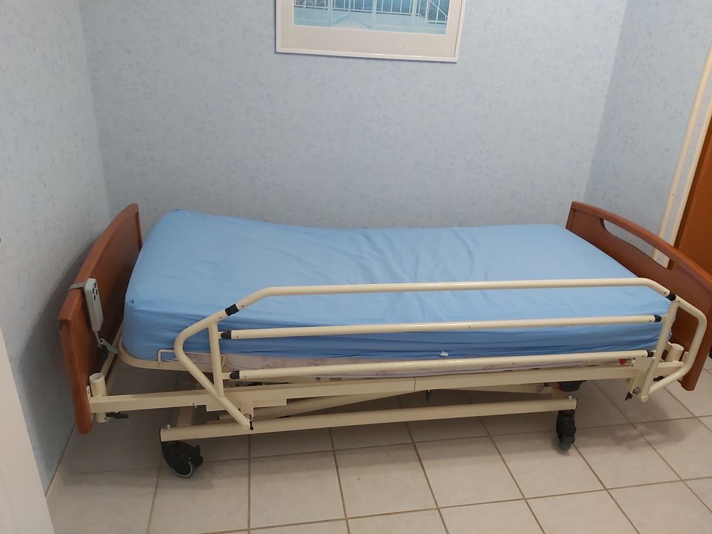 lit m&eacute;dical Meubles