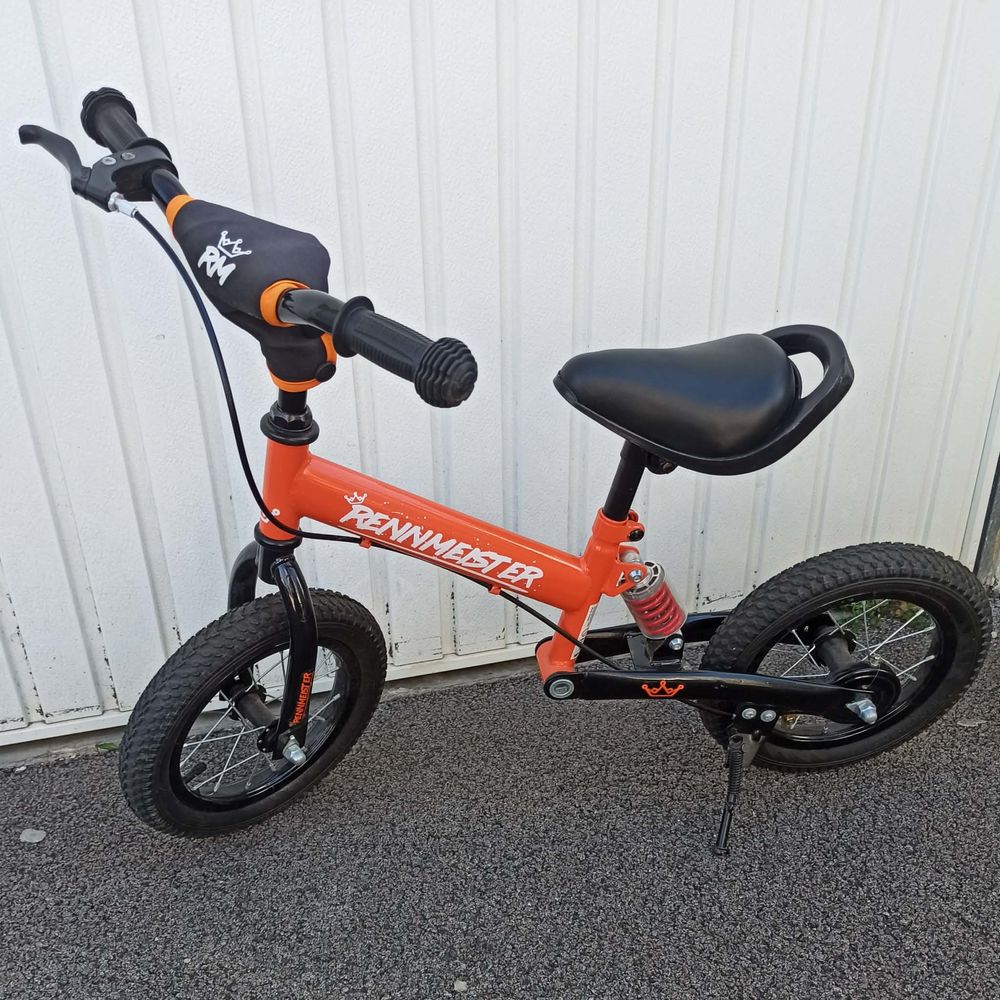 Draisienne avec amortisseur frein et b&eacute;quille excellent &eacute;tat Vélos