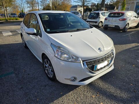 Peugeot 208 1.4 HDi 68ch BVM5 Access 2013 occasion Garancières 78890