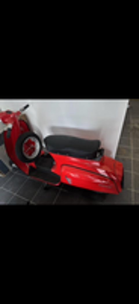 VESPA 1975 occasion 19200 Ussel
