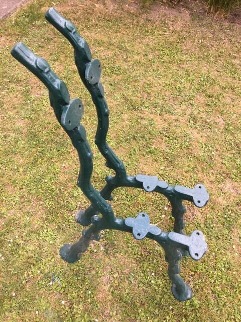 Pitement d'ancien banc parisien 220 Tremblay-en-France (93)