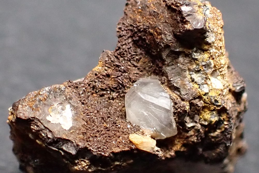 Quartz Diamant sur Septaria R&eacute;muzat Dr&ocirc;me France 3gr 15 x 14 