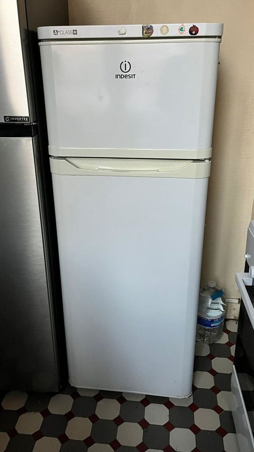 R&eacute;frig&eacute;rateur Indesit RAA29 Electroménager