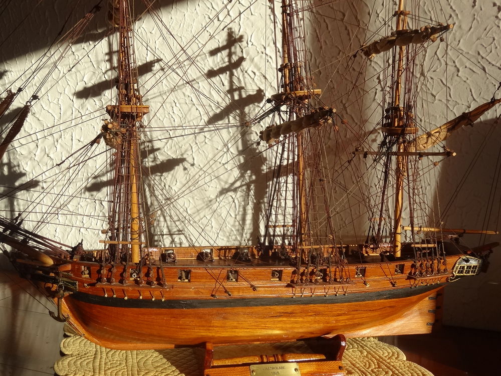 Maquette de bateau &quot; L'ASTROLABE &quot; 1825 : Dcoration