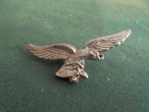 broche  aigle , 5cm de long 2 cm de large 3 Romorantin-Lanthenay (41)