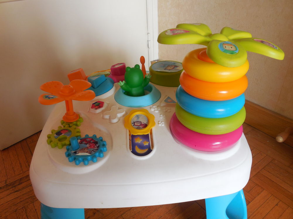 Table d'activit&eacute;s et d'&eacute;veil b&eacute;b&eacute; Jeux / jouets