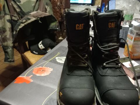 Chaussure CATERPILLAR 200 Ardon (45)