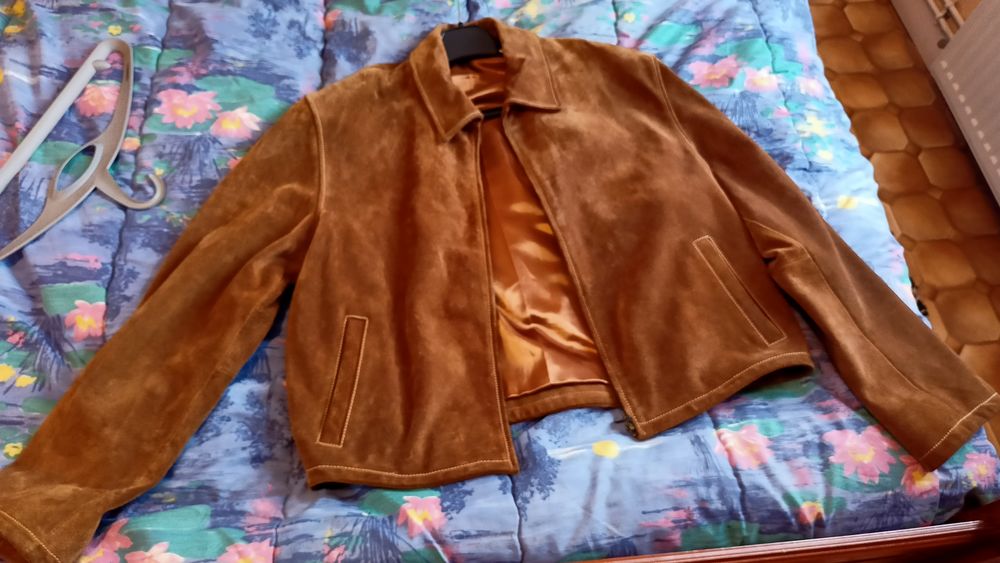 Magnifique blouson en Daim Vêtements