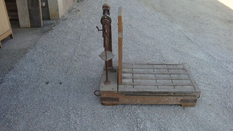 bascule romaine 30 Villiers-Vineux (89)