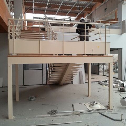 Escaliers mtalliques double quart tournant droit avec march 2800 Toulon (83)