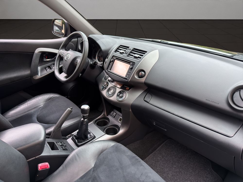 RAV 4 RAV4 RC 150 D-4D 2WD Lounge 2013 occasion 93390 Clichy-sous-Bois