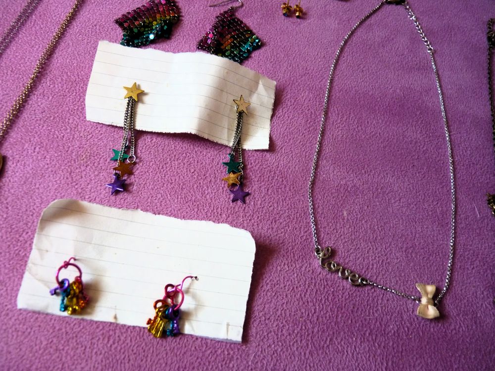 Lot bijoux collier fille claire's bracelet boucles d'oreille Bijoux et montres
