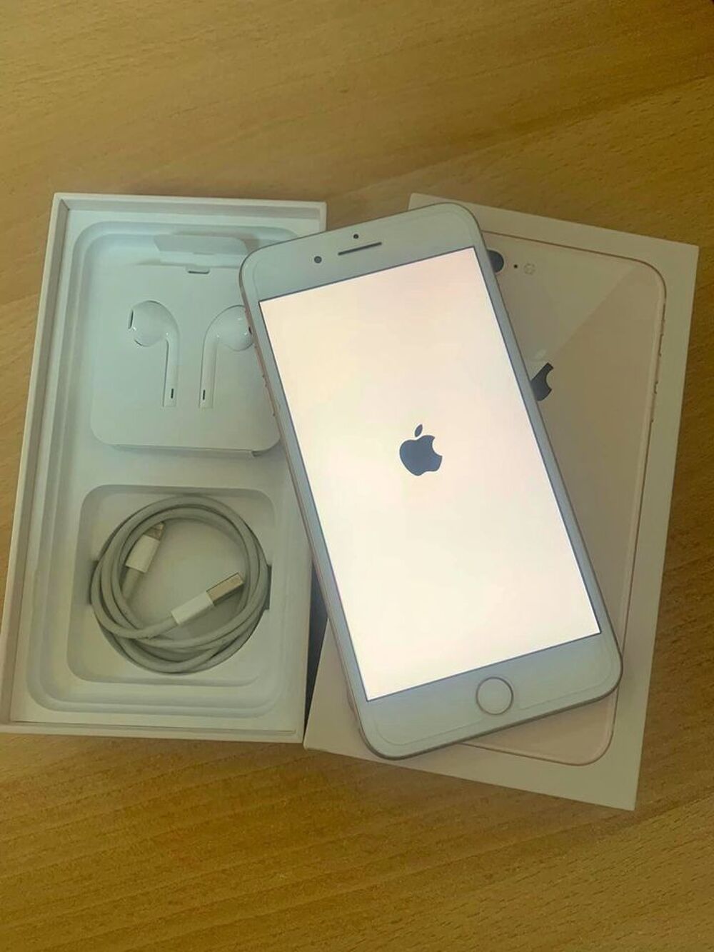 Iphone 8 Plus PAS CHER Téléphones et tablettes
