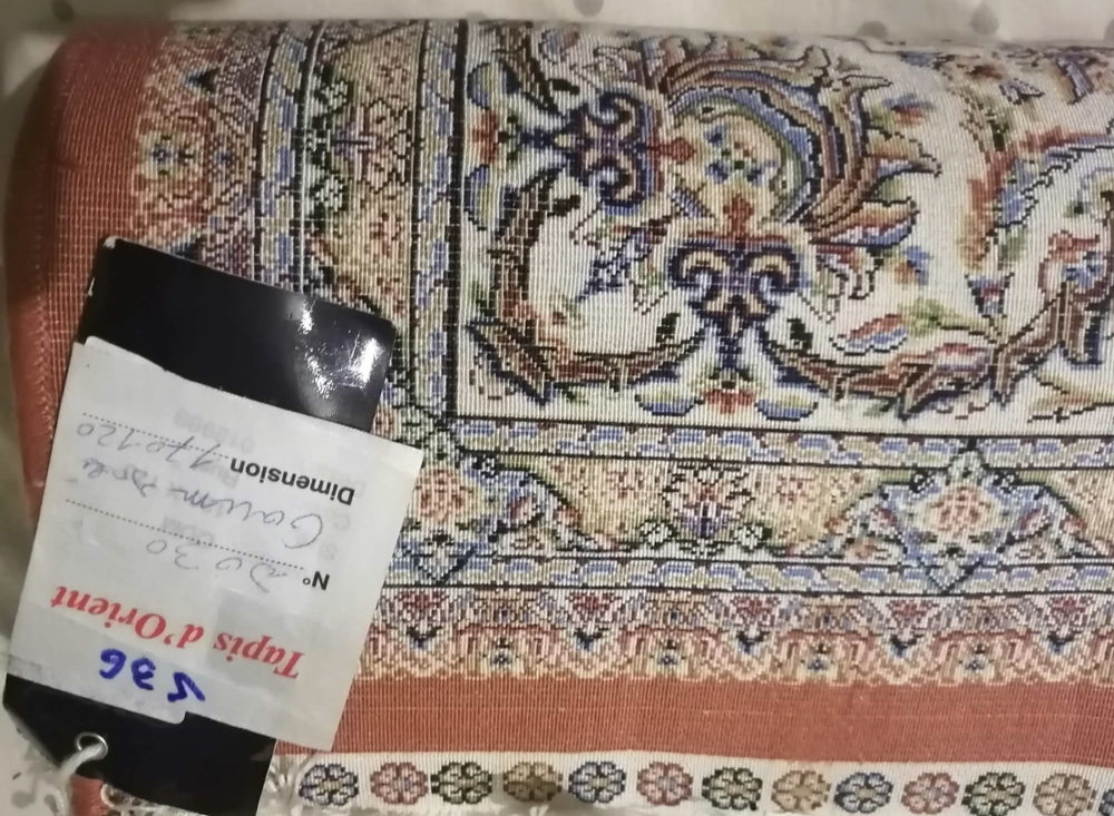 Tapis Persan ( 2,04 m&sup2;) - fait &agrave; la main Décoration