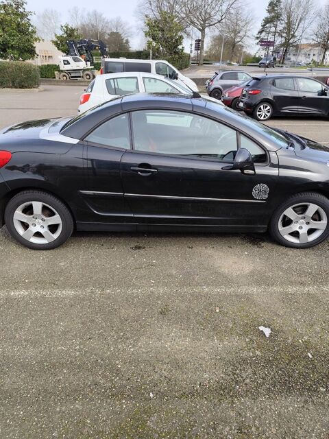Peugeot 207 CC 1.6 HDi 110ch FAP BLUE LION Série 64 2013 occasion Saint-Paul-lès-Dax 40990