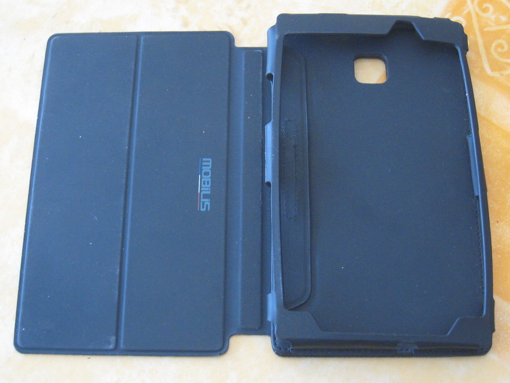 Housse Mobilis case pour Galaxy Tab A6 7 pouces Téléphones et tablettes