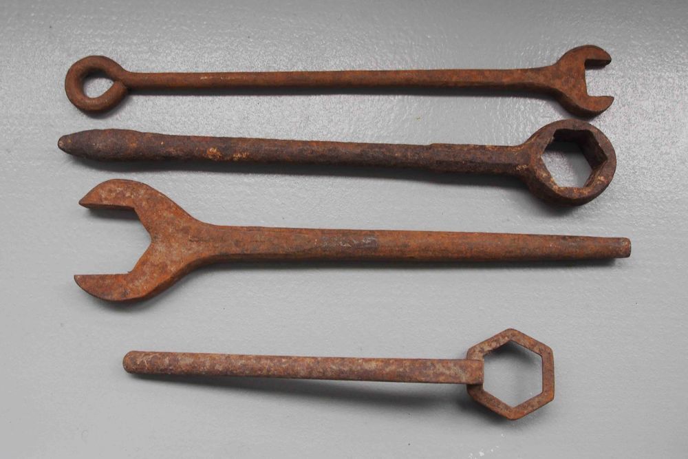 CLES METALlIQUES ANCIENNES Bricolage