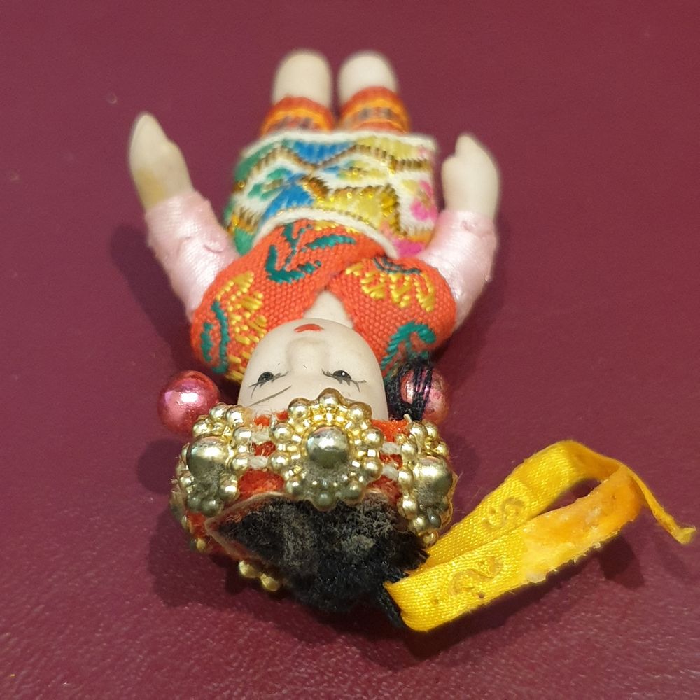 Poup&eacute;e de collection Porcelaine 6,7 cm 