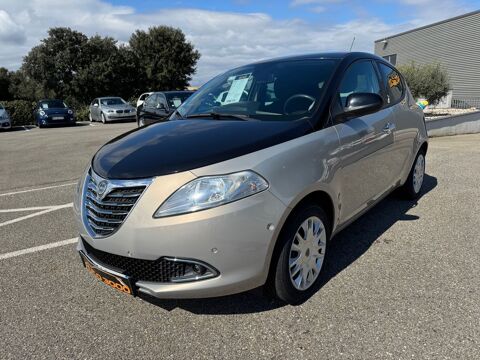 Lancia Ypsilon 1.2 8v 69 ch Stop&Start Gold 2012 occasion Sainte-Cécile-les-Vignes 84290