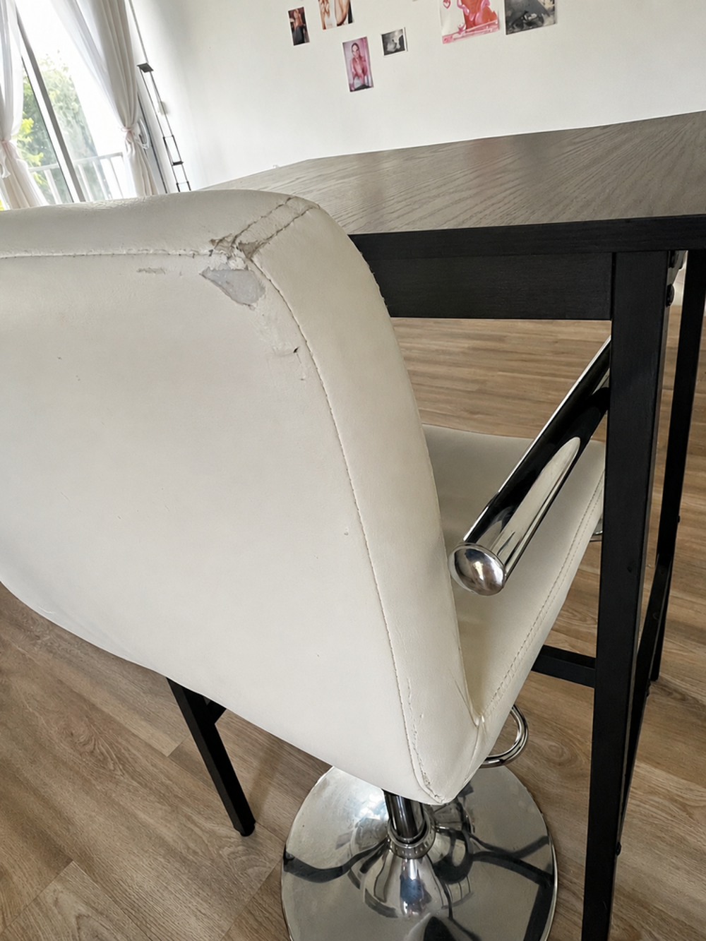 Lot de 2 chaises r&eacute;glables blanches
Meubles