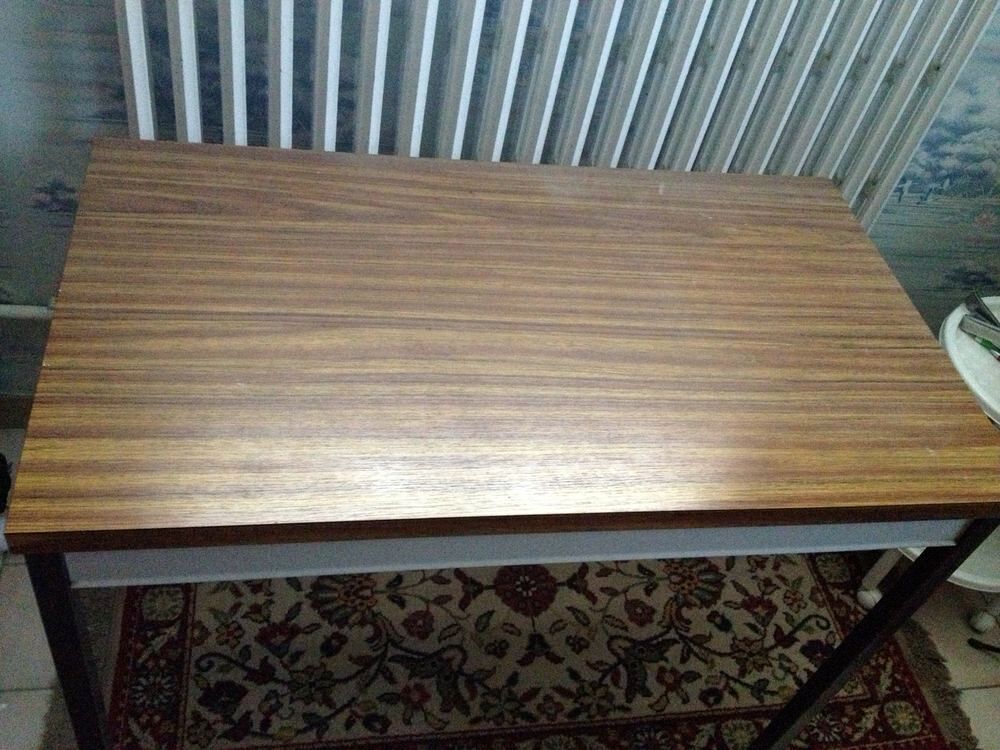 Table en bois et m&eacute;tal d'occasion 
Meubles