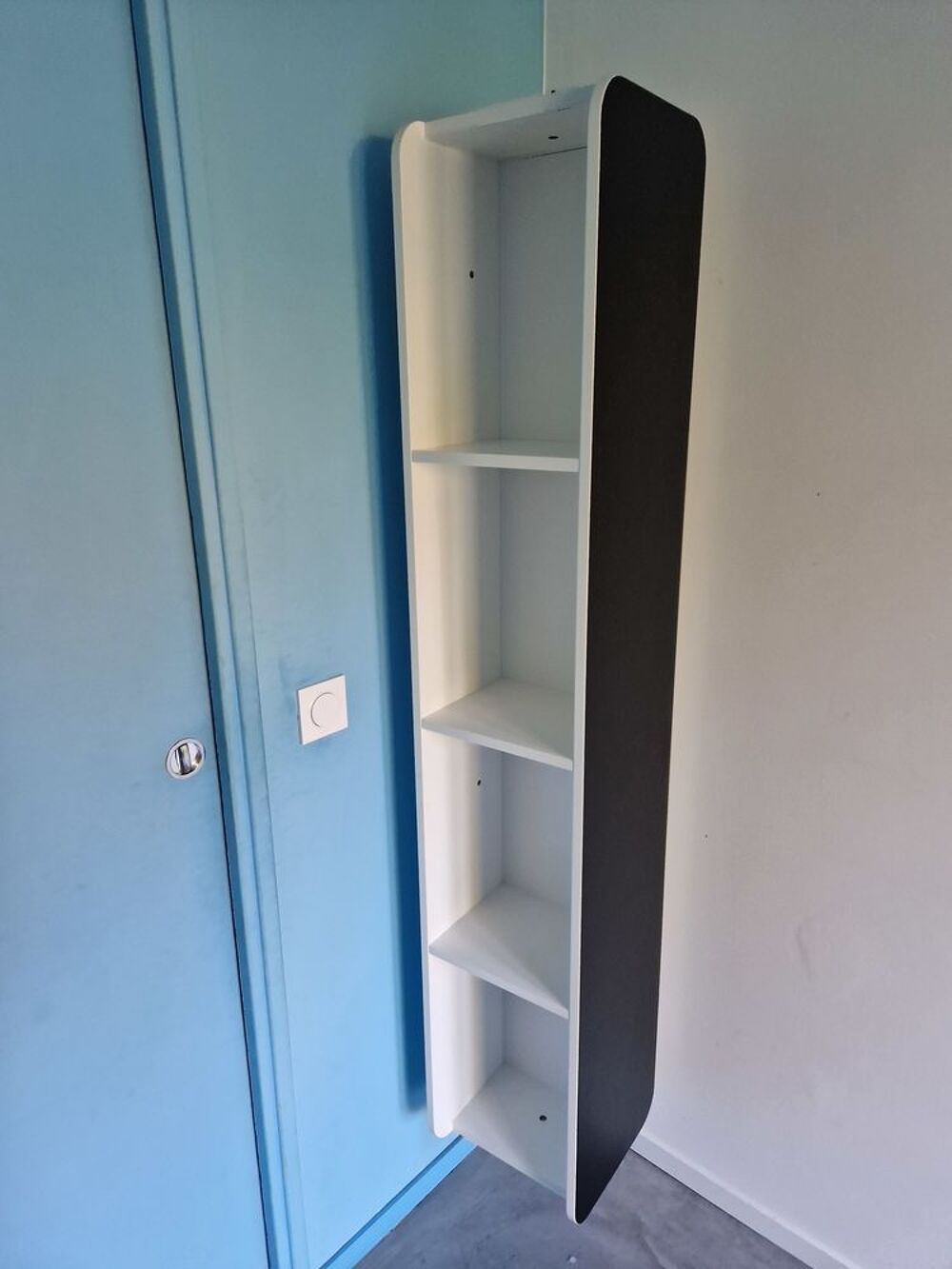 Etag&egrave;re murale pivotante miroir et porte manteau Meubles
