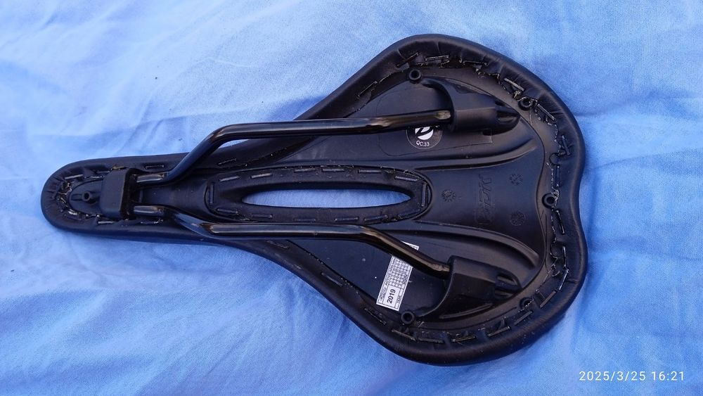 selle de v&eacute;lo neuve Vlos