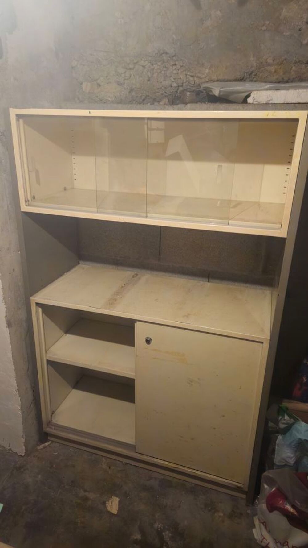 Meuble de bureau m&eacute;tallique Meubles