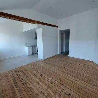  Appartement à louer 2 pièces 43 m²