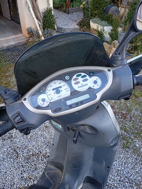 Scooter PIAGGIO 2003 occasion Rodez 12000