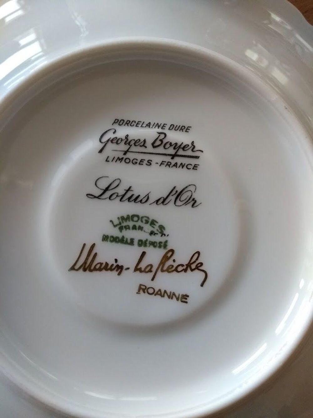 SERVICE A CAFE LOTUS D'OR .LIMOGES . Cuisine