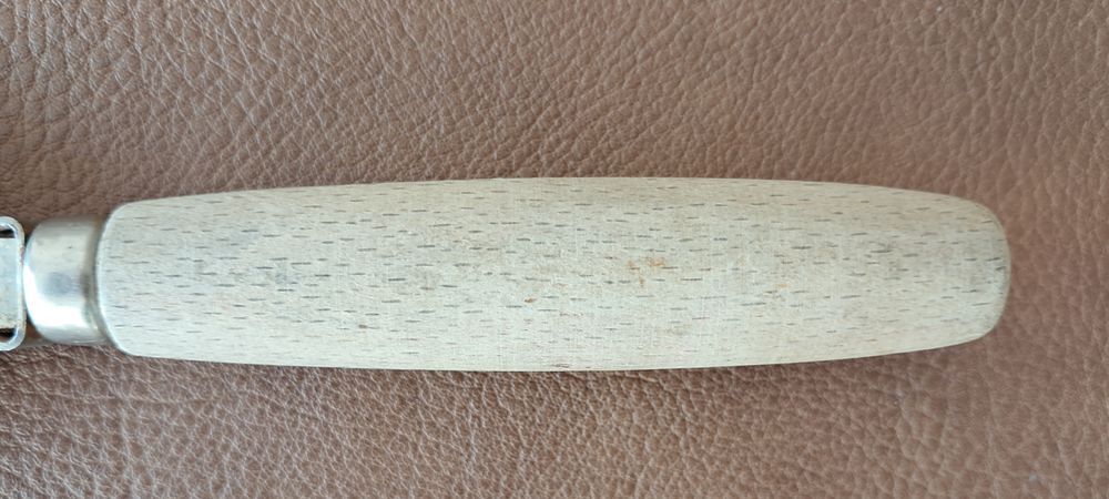 lot de 2 roulette &agrave; p&acirc;tes pizza en inox et manche en bois 
Cuisine