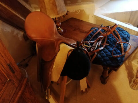 Tout un quipement pour partir faire des ballades  cheval: 500 griselles-le-Bocage (89)