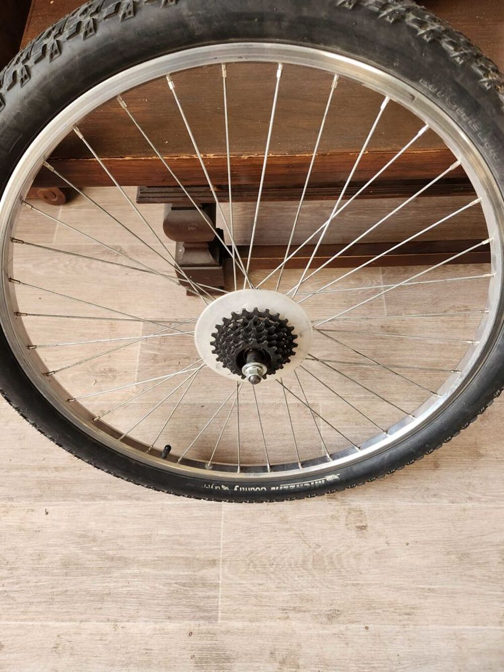 roue AR de VTT 26 pouces Vlos