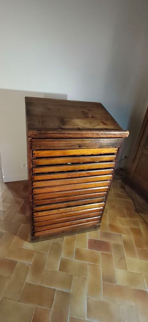 Meuble casiers d'imprimeur 650 Villeneuve-Saint-Denis (77)