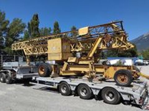   grue de chantier ( potain) 