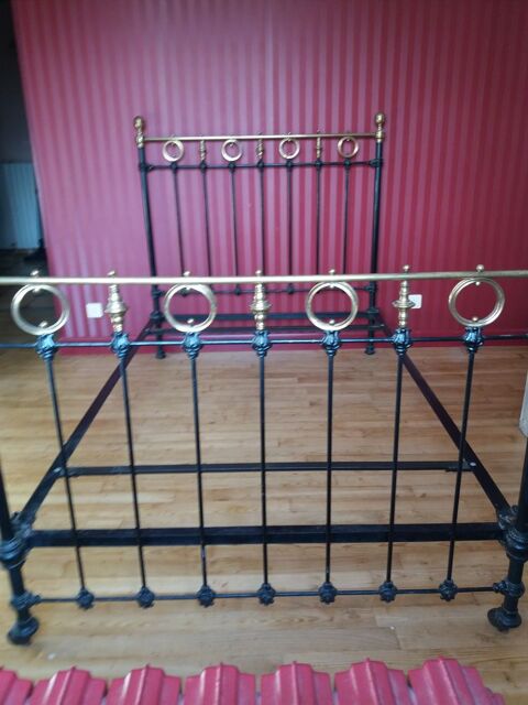 Cadre lit fer ancien 60 Caussade (82)