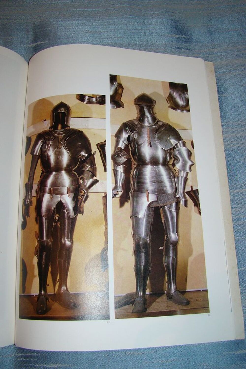 Armes et armures m&eacute;di&eacute;vales PML Editions 1991
Livres et BD